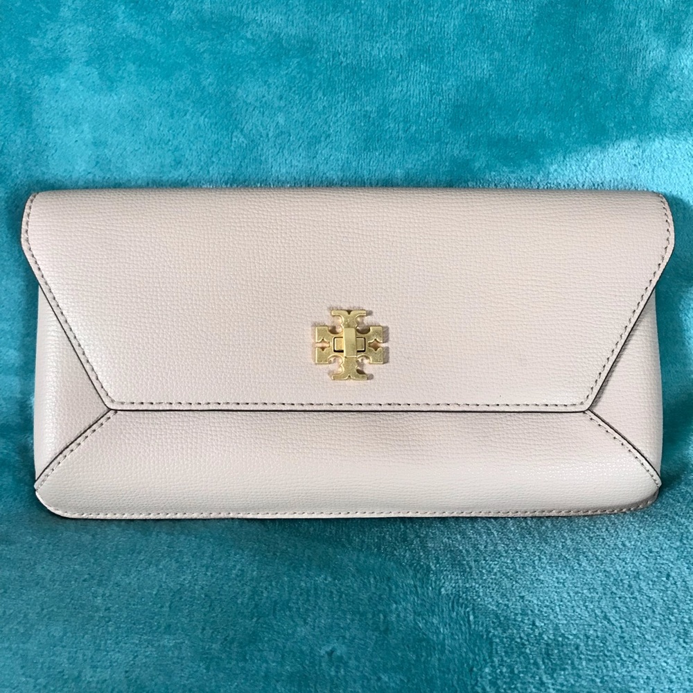 Tory Burch Kira Clutch Devon Sand